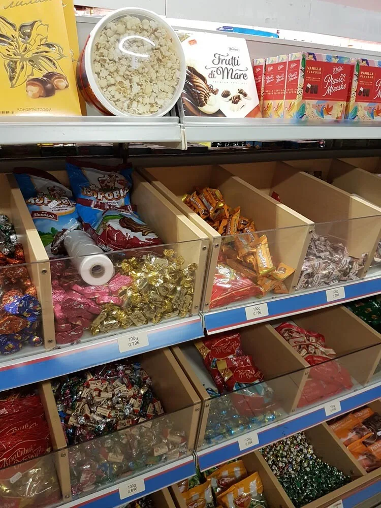 Sortiment im Laden, Bild 55