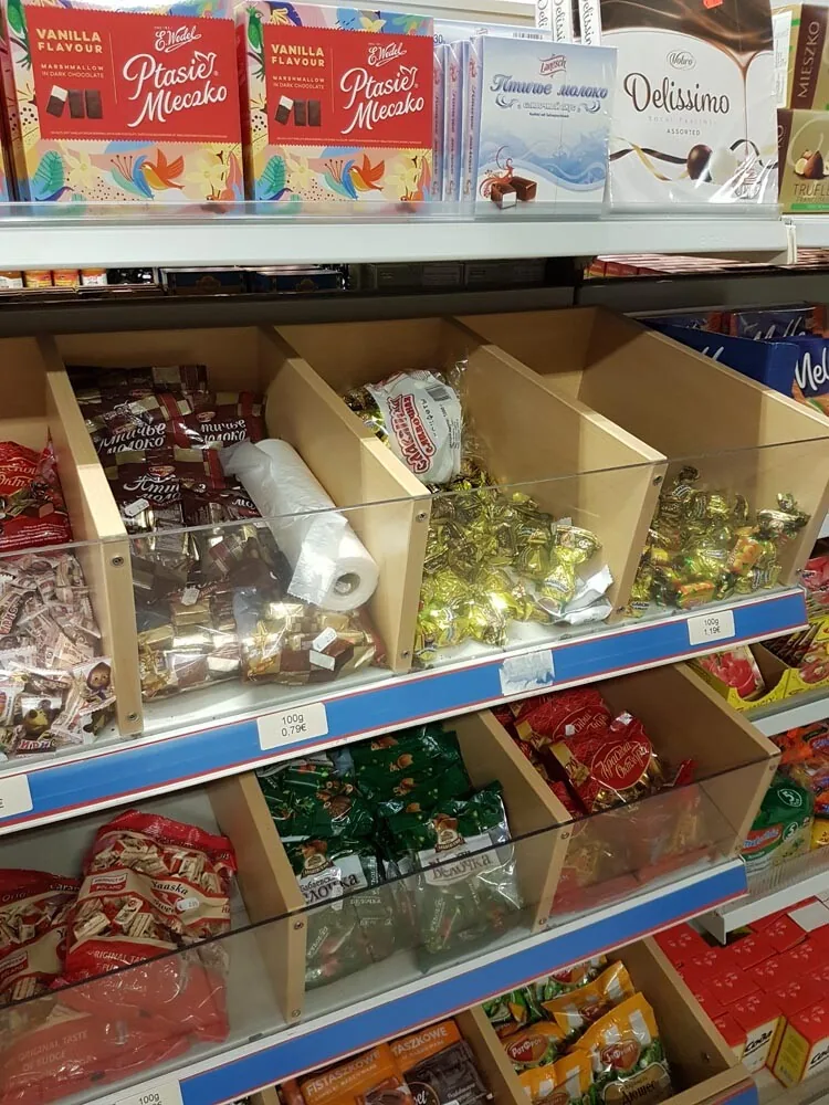 Sortiment im Laden, Bild 56